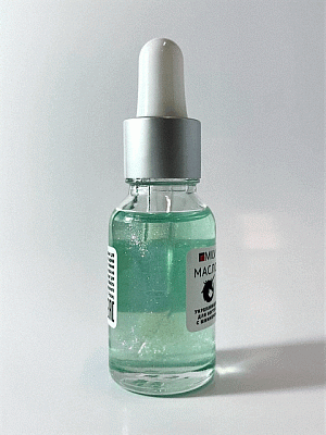 MILV. Укрепляющее масло для ногтей со смолой мастикового дерева и шиммером «PISTACHIO», 15 мл